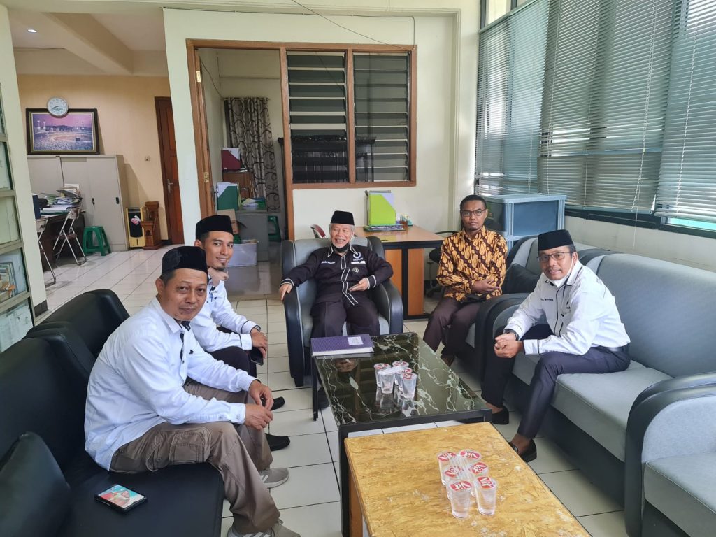 masyumi depok audiensi dengan ketua mui depok